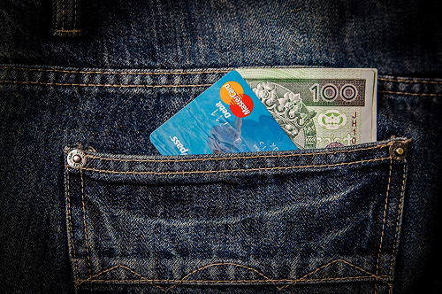 How to Accept Cross-Border Credit Card Payments: A Complete Guide